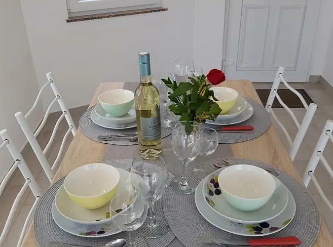 Διαμέρισμα Ulika *